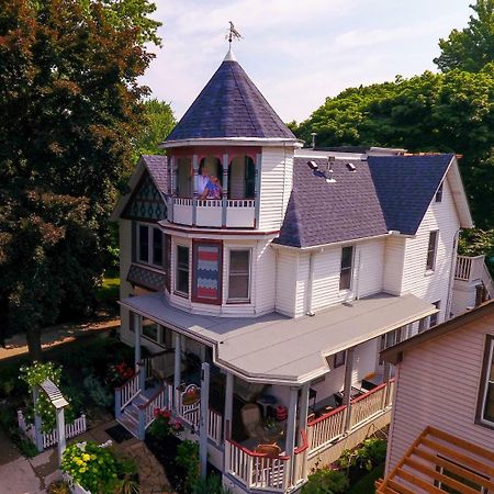 Bondy House Bed & Breakfast Amherstburg Ngoại thất bức ảnh