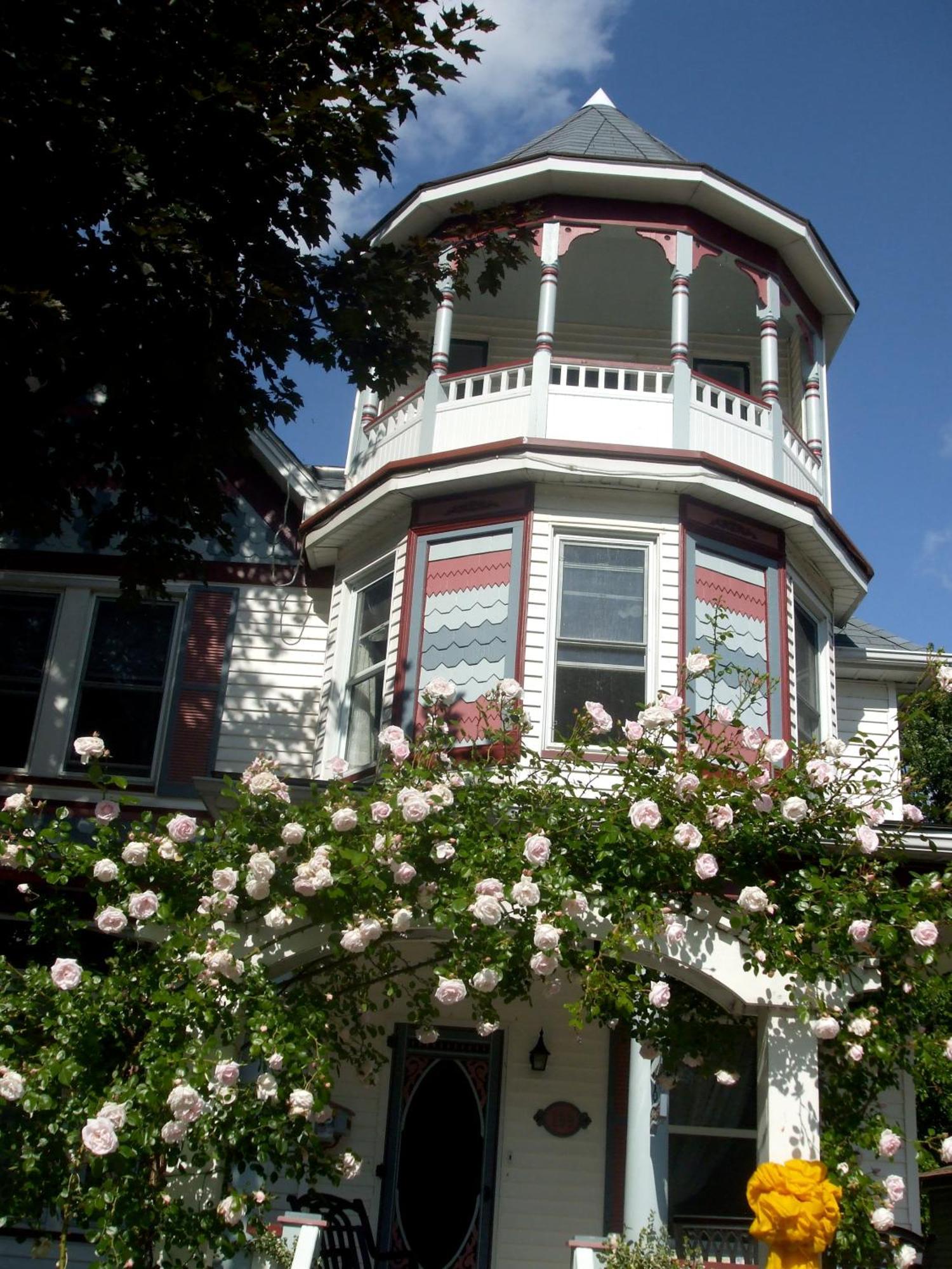 Bondy House Bed & Breakfast Amherstburg Ngoại thất bức ảnh