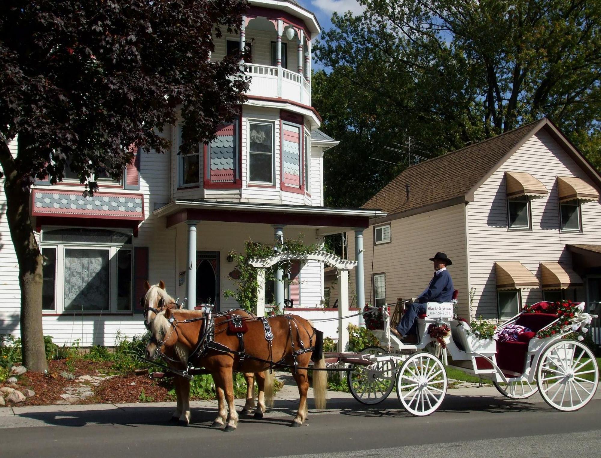 Bondy House Bed & Breakfast Amherstburg Ngoại thất bức ảnh